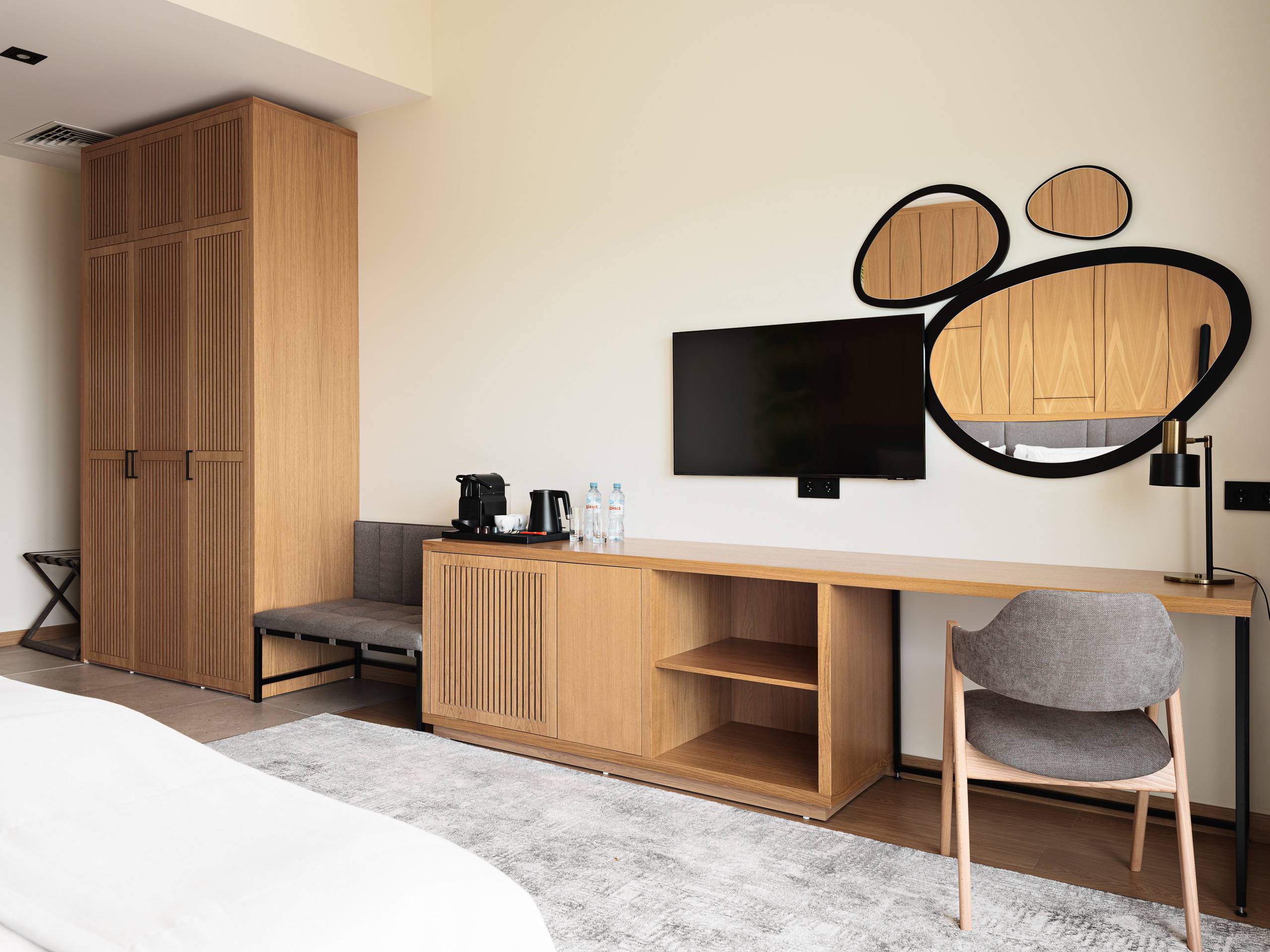 Изображение 3 - Номер Стандарт с видом на море - Отель Райморис - официальный сайт. Отдых на черном море. Геленджик. Бетта.