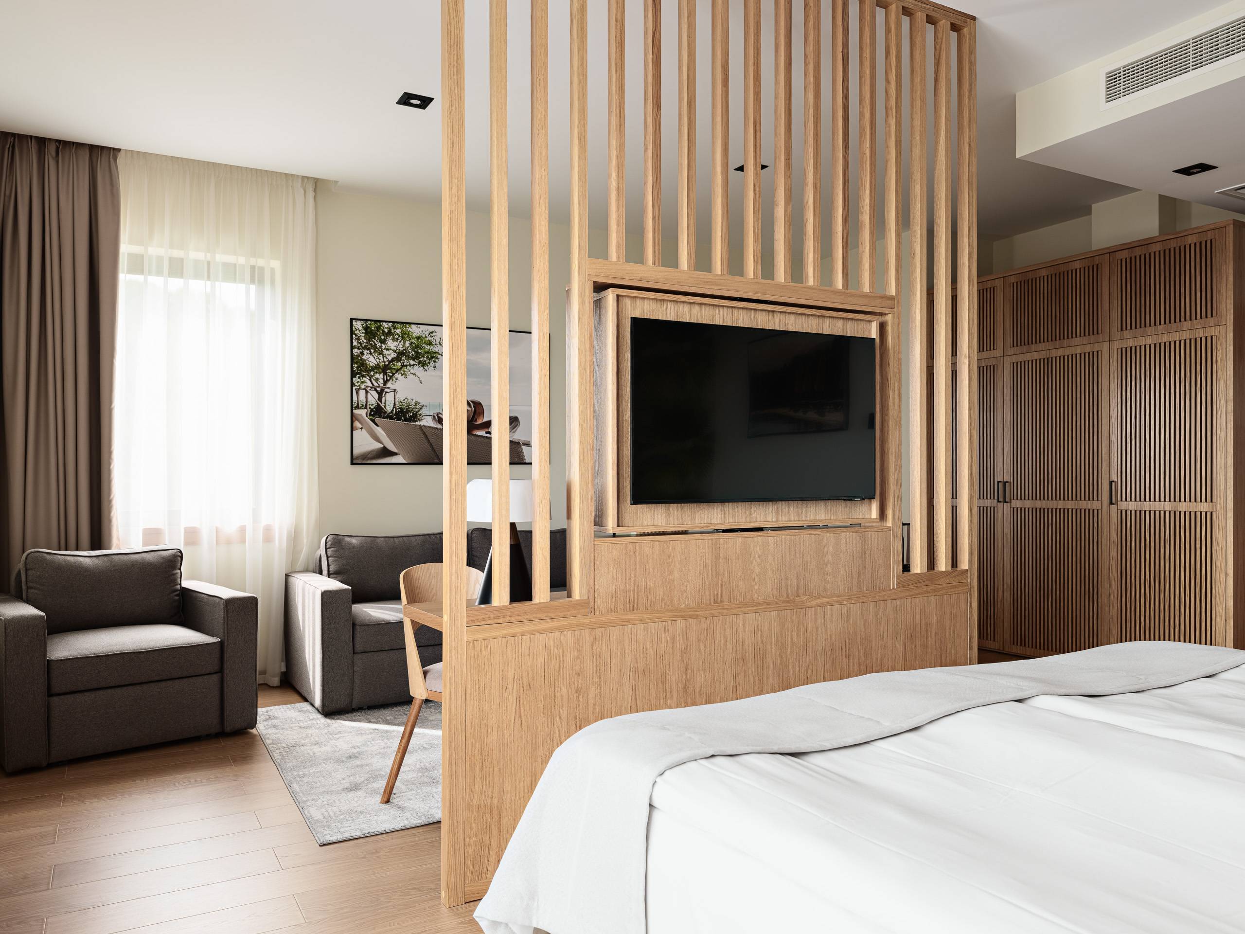 Изображение 3 - Номер Полулюкс с видом на море - Отель Райморис - официальный сайт. Отдых на черном море. Геленджик. Бетта.