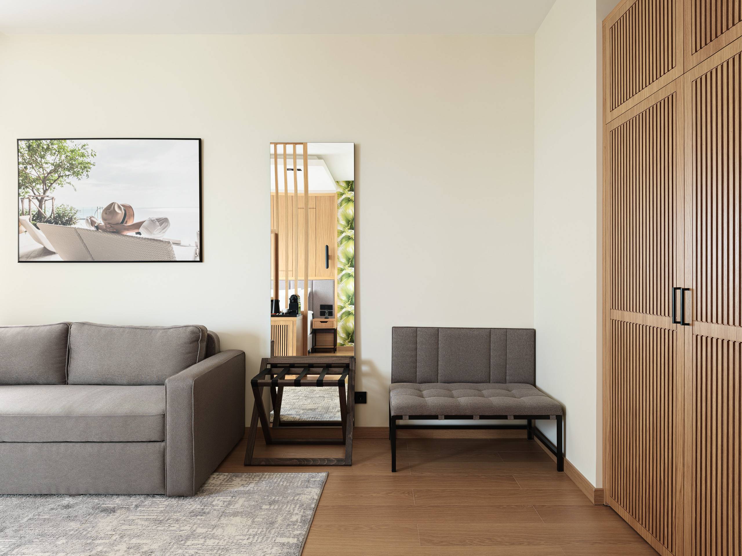 Изображение 4 - Номер Полулюкс с видом на море - Отель Райморис - официальный сайт. Отдых на черном море. Геленджик. Бетта.