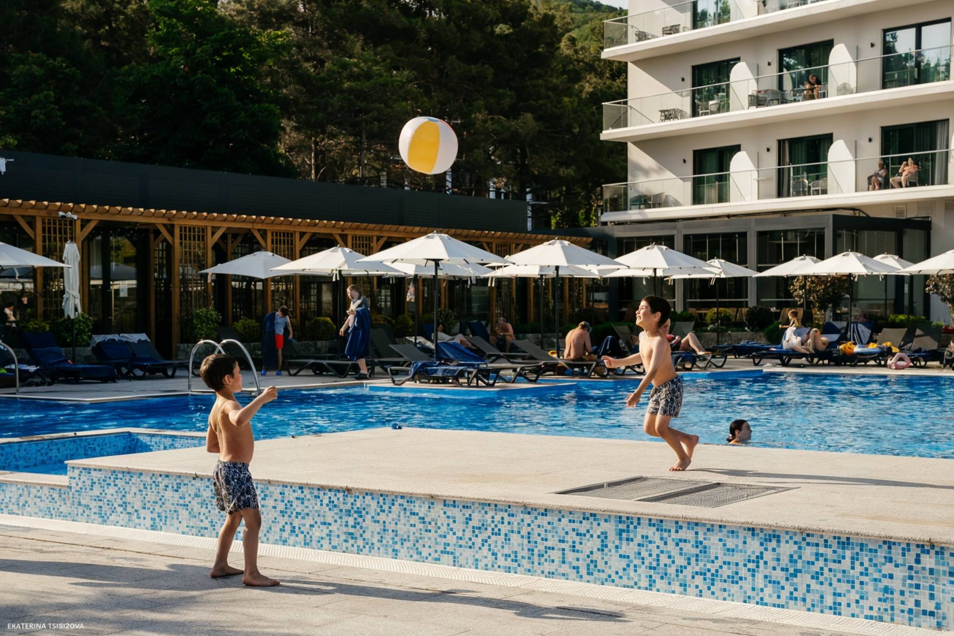 Отель Райморис - официальный сайт. Отдых на черном море. Геленджик. Бетта.