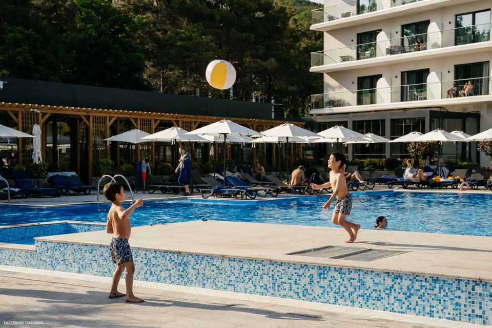 Отель Райморис - официальный сайт. Отдых на черном море. Геленджик. Бетта.